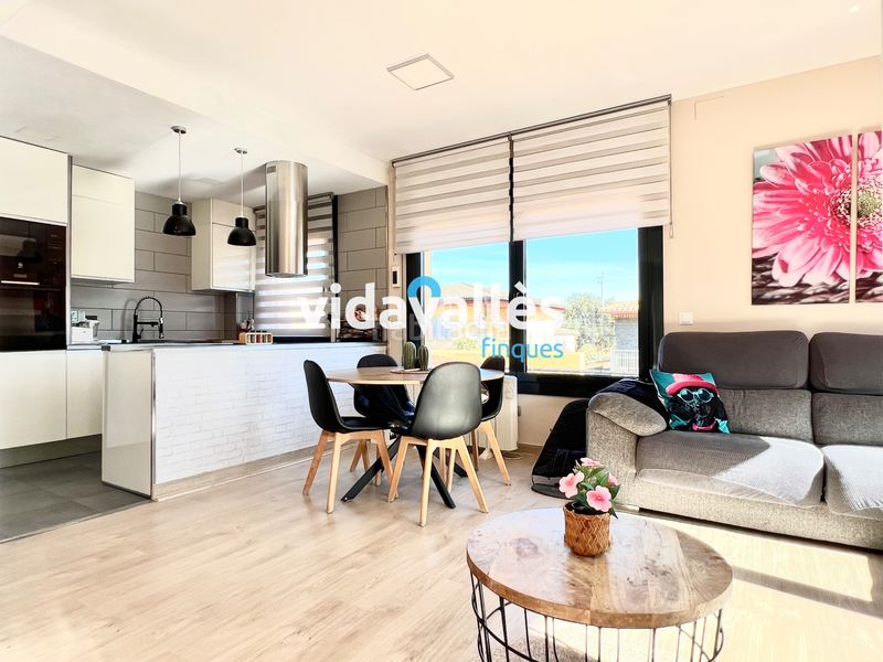 Foto 69629444-af72-482f-a4ce-7c2555232bdd. Casa amb calefacció aparcament a Llinars del Vallès