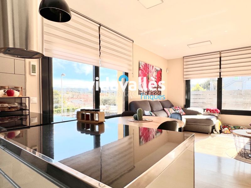 Foto aaa99a87-2417-46e8-9b84-77eb6024642c. Casa amb calefacció aparcament a Llinars del Vallès