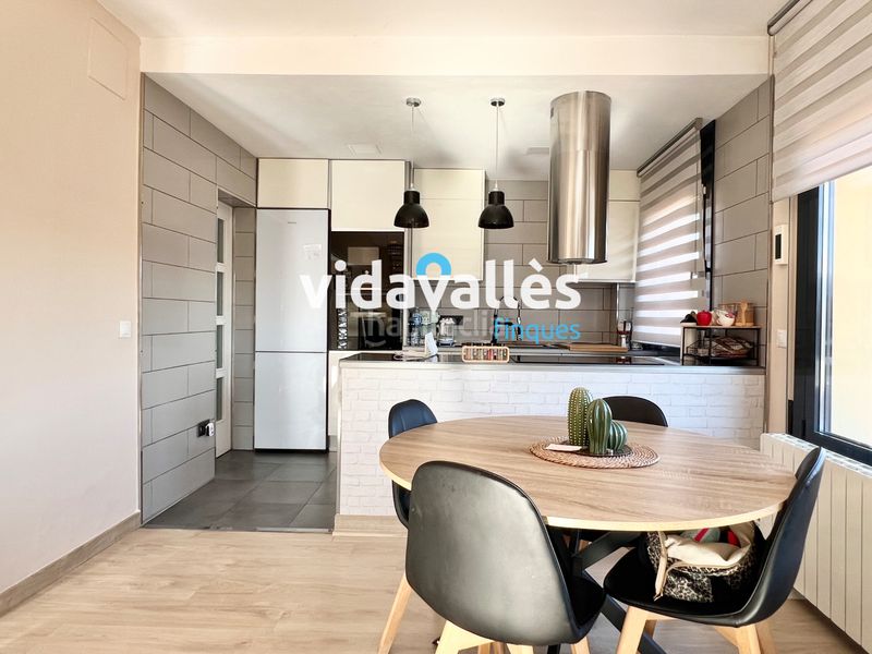 Foto afd249bc-7fb1-40d7-a3e0-4820b916fce3. Casa amb calefacció aparcament a Llinars del Vallès