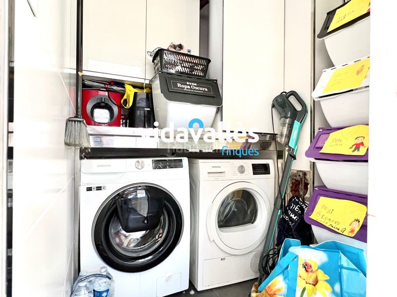 Foto be144116-0622-40e1-a8a4-92e5ae104acb. Casa amb calefacció aparcament a Llinars del Vallès