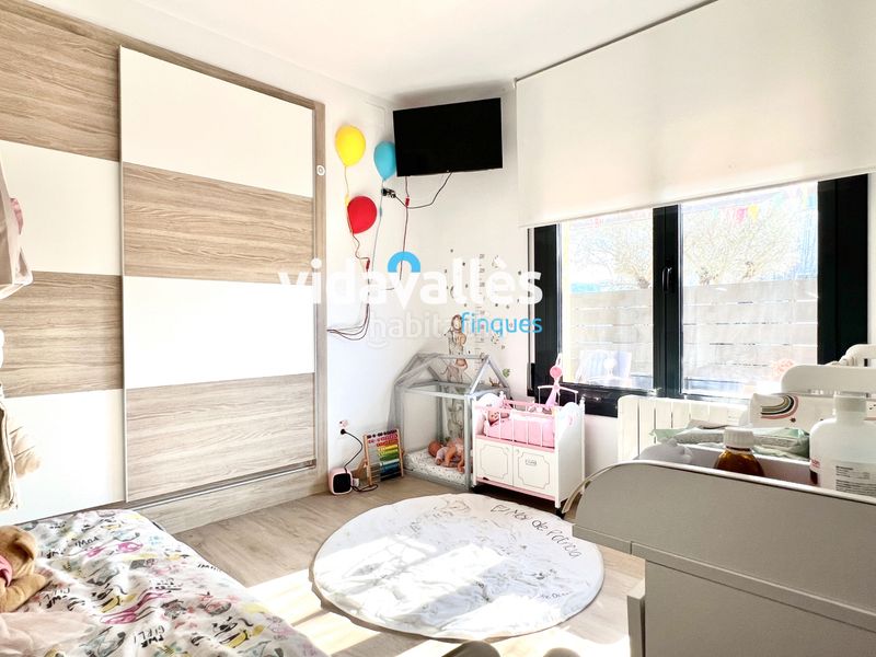 Foto d6225b18-dab9-42da-b3b8-4083b35d45dc. Casa amb calefacció aparcament a Llinars del Vallès