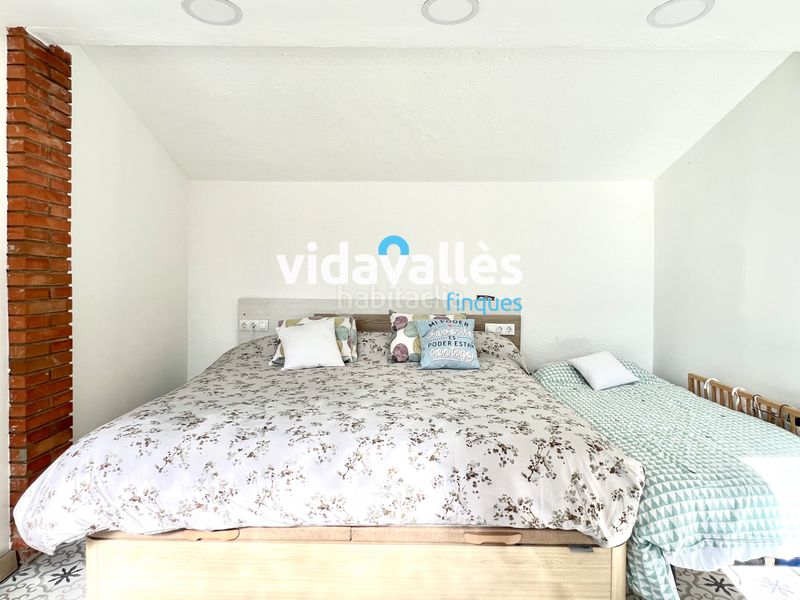 Foto f728ec9e-8403-42a5-b87d-2d283d979b6d. Casa amb calefacció aparcament a Llinars del Vallès