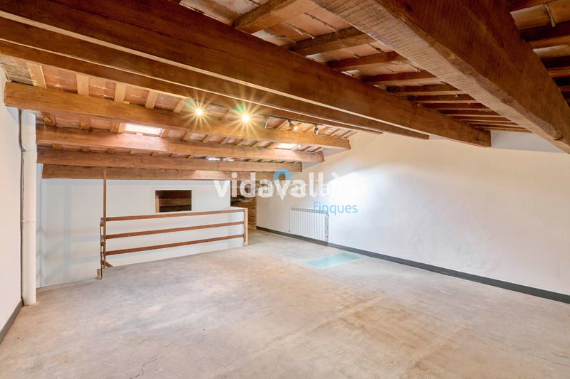 Foto d513c082-d7dc-497d-a1d0-feeb7439e77a. Casa amb calefacció a Llinars del Vallès