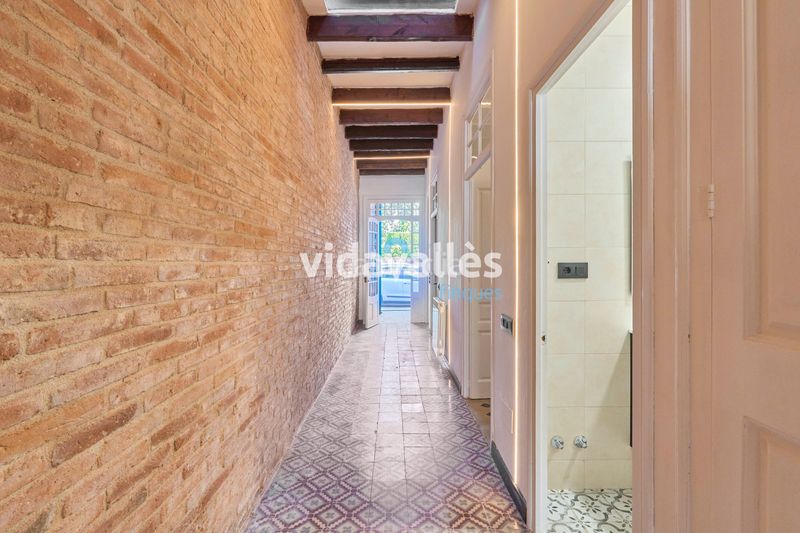 Foto e08f1ee6-e735-4892-9801-ee6e27d0d760. Casa amb calefacció a Llinars del Vallès