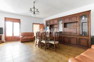 Maison  Carrer sant miquel. Casa a la venta en cardedeu
