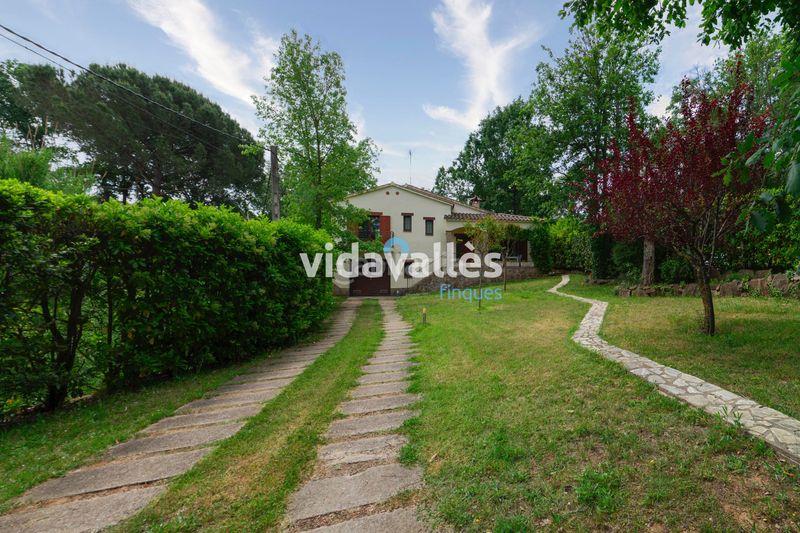 Foto 42fab1cb-b5a0-4c76-8199-a1cf330be6dc. Casa  a la venta en Caldes de Malavella