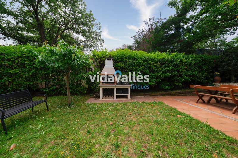 Foto de933c60-d747-48fd-bc6c-fa24739bcf6c. Casa  a la venta en Caldes de Malavella