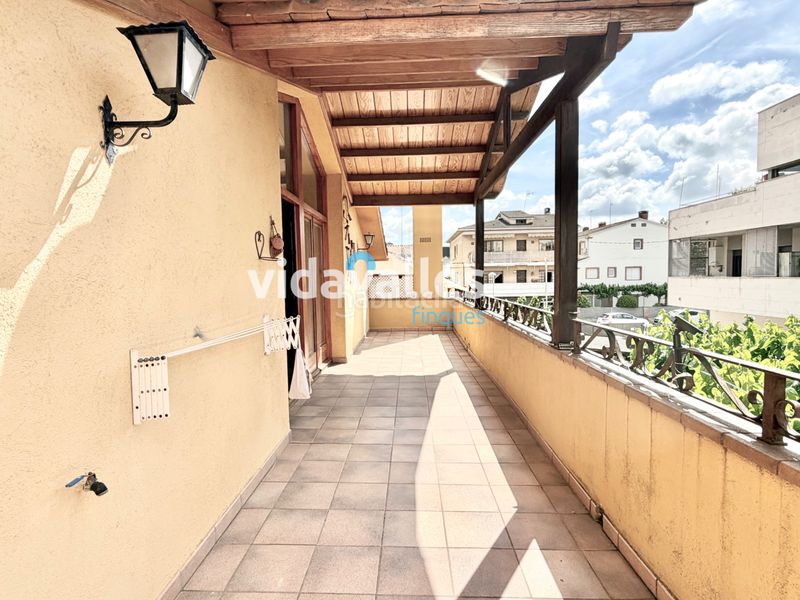 Foto 0b0b165b-92e4-4abf-afbf-6d0431541f19. Casa amb xemeneia calefacció aparcament a Cardedeu