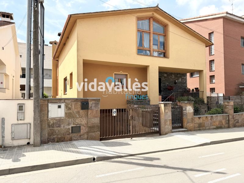 Foto b6d8f83f-0827-440e-b81b-ad8471a625b8. Casa amb xemeneia calefacció aparcament a Cardedeu
