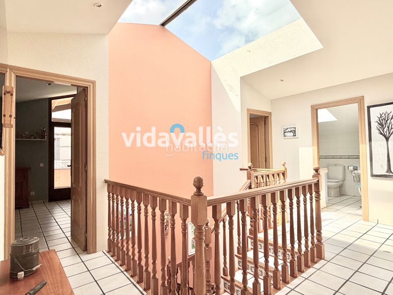 Foto bff791d6-aa01-47a6-b956-49ca7da216c7. Casa amb xemeneia calefacció aparcament a Cardedeu