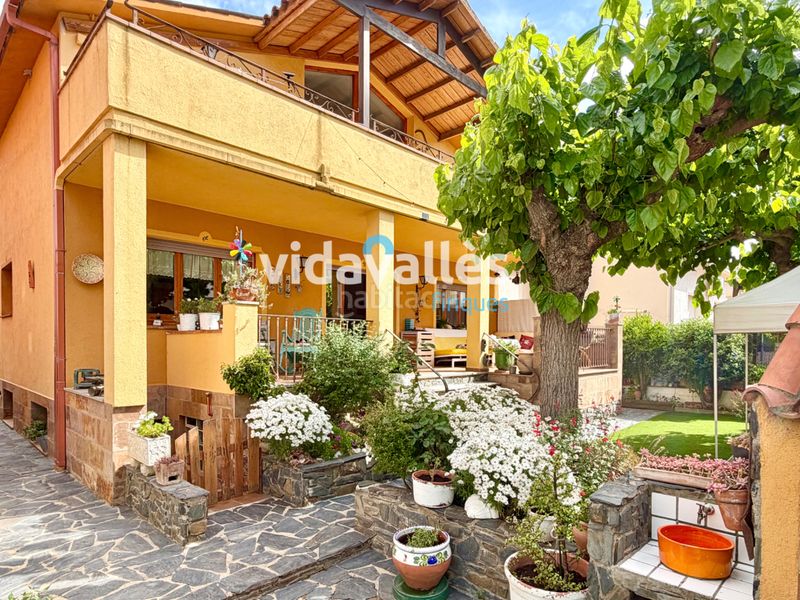 Foto ddeae666-c467-443f-936f-b8d805276a13. Casa amb xemeneia calefacció aparcament a Cardedeu