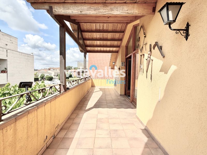 Foto f45d726c-ae69-4d75-8695-e69fe1b40038. Casa amb xemeneia calefacció aparcament a Cardedeu