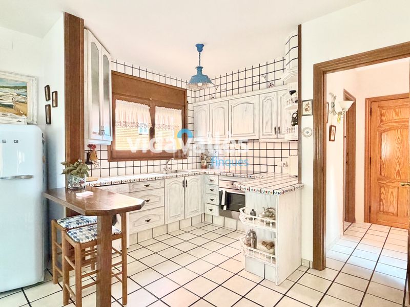 Foto fa796850-0af9-4459-948e-99ef5d207057. Casa amb xemeneia calefacció aparcament a Cardedeu