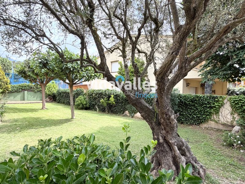 Foto ed413532-ac61-4574-9b5b-fc030f33eaff. Casa amb xemeneia calefacció aparcament a Santa Maria de Palautordera