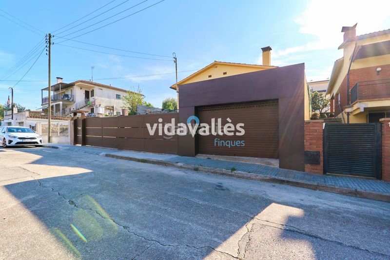 Foto d6498d97-656c-406d-a250-e8d2ee3d992a. Casa amb calefacció aparcament a Llinars del Vallès