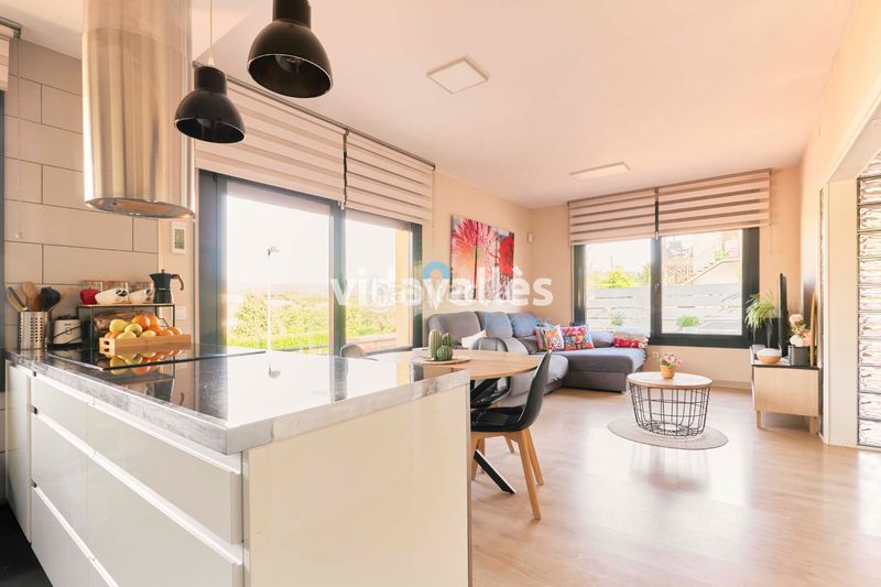 Foto d8c85060-d28d-4aee-bc4d-63a194e6b13e. Casa amb calefacció aparcament a Llinars del Vallès