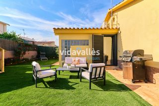 Casa  Carrer magn�lies. Casa a la venta en llinars del vall�s