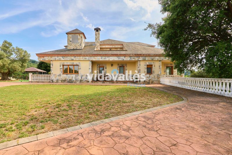 Foto 123801f0-e3ae-4d78-97d7-28deeb8b413c. Casa  a la venta en Sant Celoni