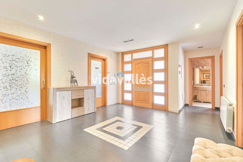 Foto 4d86ce0c-82a4-4499-a1e4-99cad35ccd9f. Casa  a la venta en Sant Celoni
