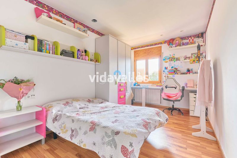 Foto 5221b14f-7e56-419e-be1e-04bb6e15812f. Casa  a la venta en Sant Celoni