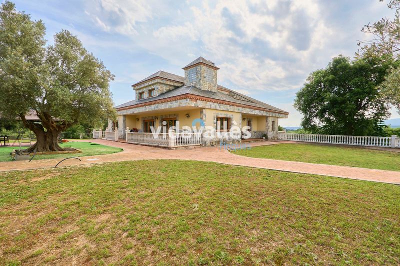 Foto 991bacfb-aeb0-41d7-a4b3-f8523aa2727a. Casa  a la venta en Sant Celoni