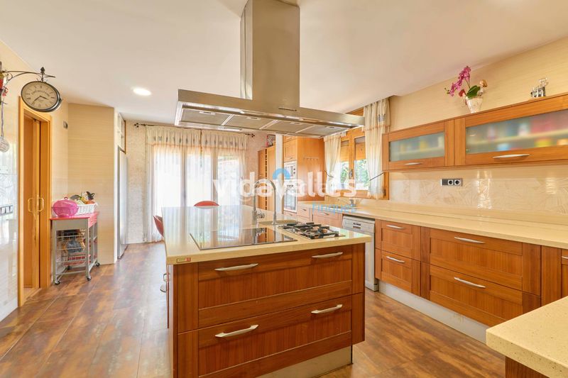 Foto adc6bc1b-d435-464f-a786-5a1d9b485bd0. Casa  a la venta en Sant Celoni