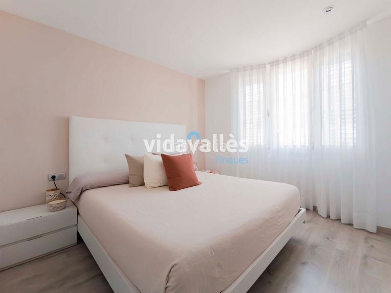 Foto 3efe6211-dd23-4a65-87c7-d1c6ee4f6f07. Casa adossada amb calefacció aparcament a Centre Sant Joan Despí