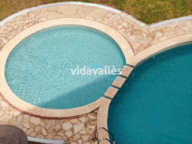 Foto a9c2fcac-a47c-47d0-a70b-231d85931ccf. Àtic amb aparcament piscina a Fenals Lloret de Mar
