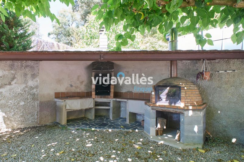 Foto 7a76334c-5988-43cb-a16b-39ad49c32499. Casa amb xemeneia calefacció aparcament piscina a Vallgorguina