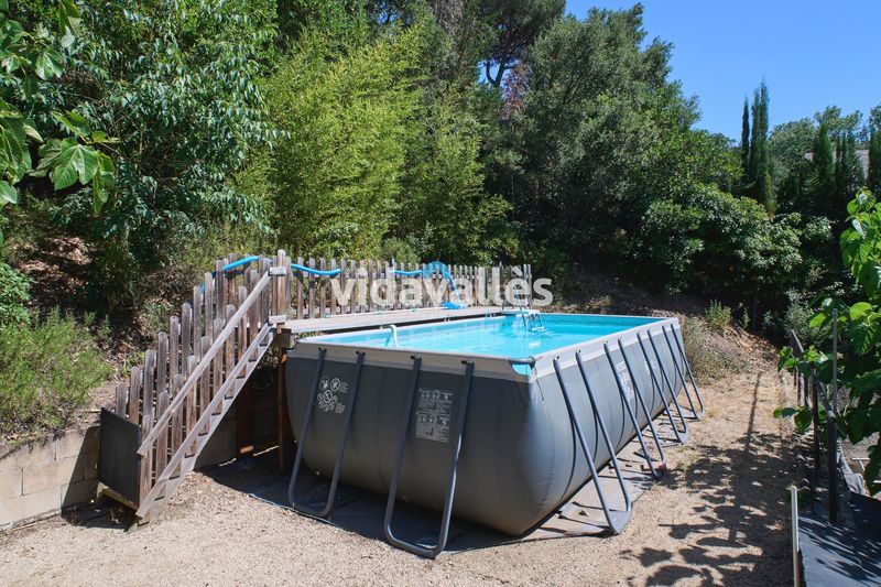 Foto 87f1e25a-8784-4561-815e-237773d6969e. Casa amb xemeneia calefacció aparcament piscina a Vallgorguina