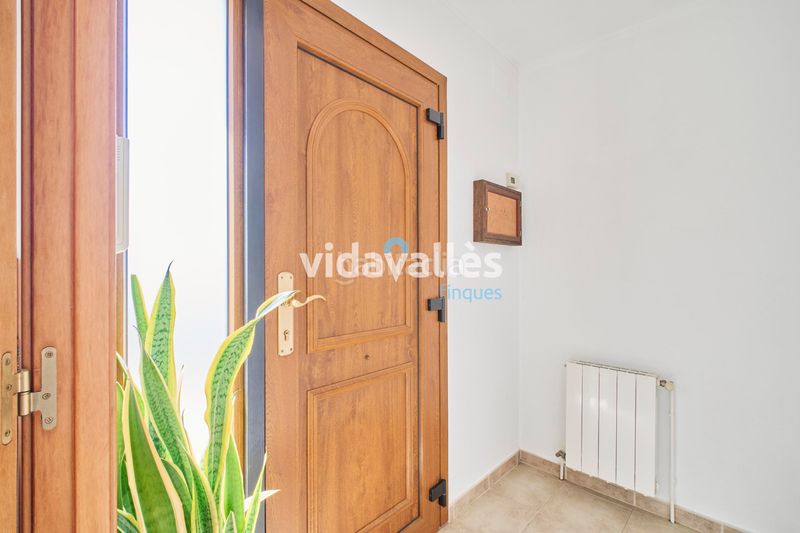 Foto c7c09d10-52ba-40c9-a6f6-7484a8846f14. Casa amb xemeneia calefacció aparcament piscina a Vallgorguina