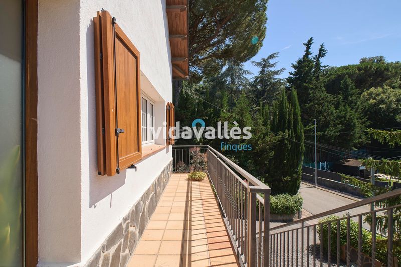 Foto e663ac9e-709d-4465-ae65-c15f86589266. Casa amb xemeneia calefacció aparcament piscina a Vallgorguina