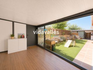 Planta baixa  Carrer de velázquez. Piso a la venta en la roca del vallès