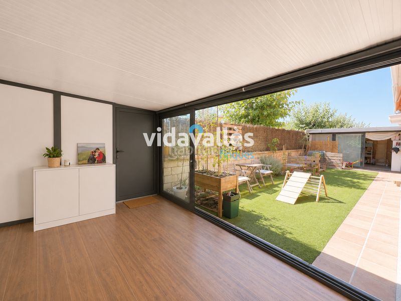 Foto 843e9e42-00d3-4699-b021-4e4147656eca. Planta baixa amb calefacció piscina a Roca del Vallès (La)