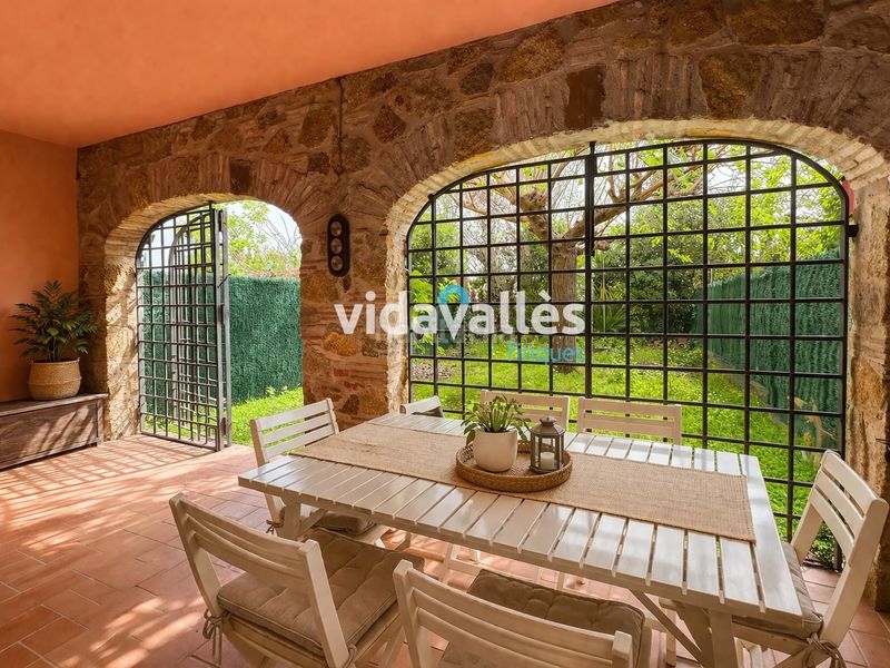 Foto 180b0528-724e-4925-b57f-deb939851e34. Casa adossada amb xemeneia a Torre Valentina-Mas Vilar de La Mutxada-Treumal Sant Antoni de Calonge