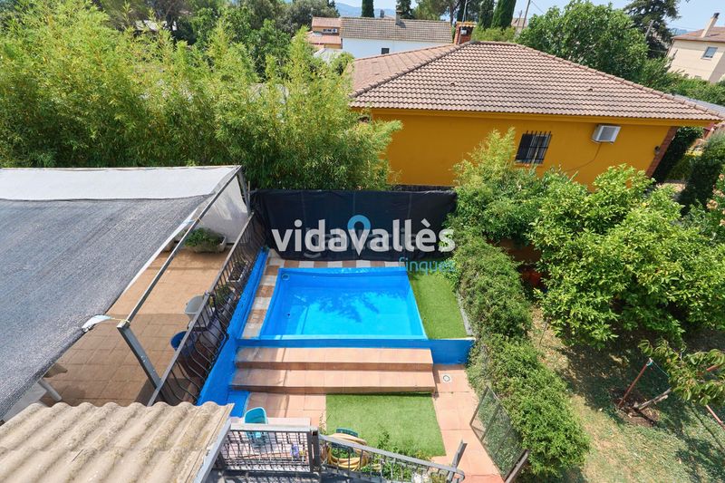 Foto 3c950daa-48eb-4ed1-b770-d88503562f31. Casa amb xemeneia calefacció aparcament piscina a Sant Antoni de Vilamajor