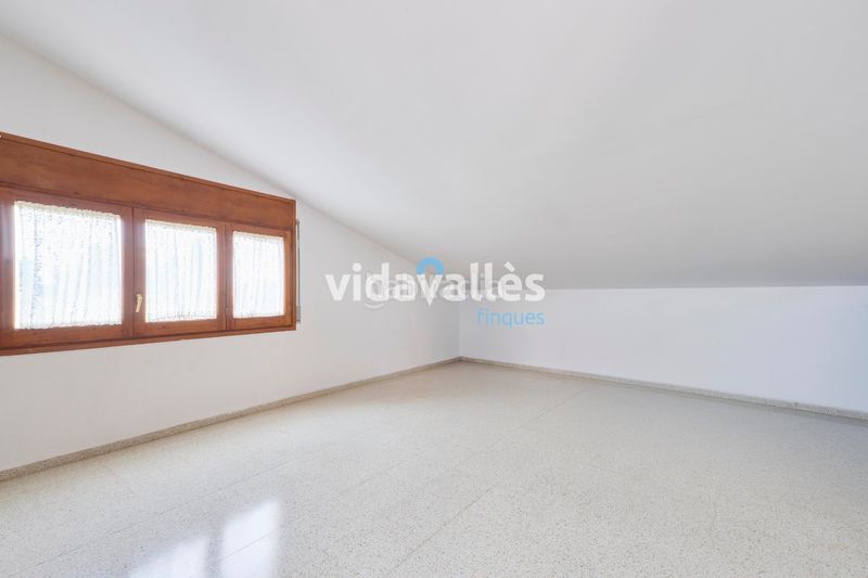 Foto eb43cf86-700c-49d4-80e4-4984bdc9c778. Casa amb xemeneia calefacció aparcament piscina a Sant Antoni de Vilamajor