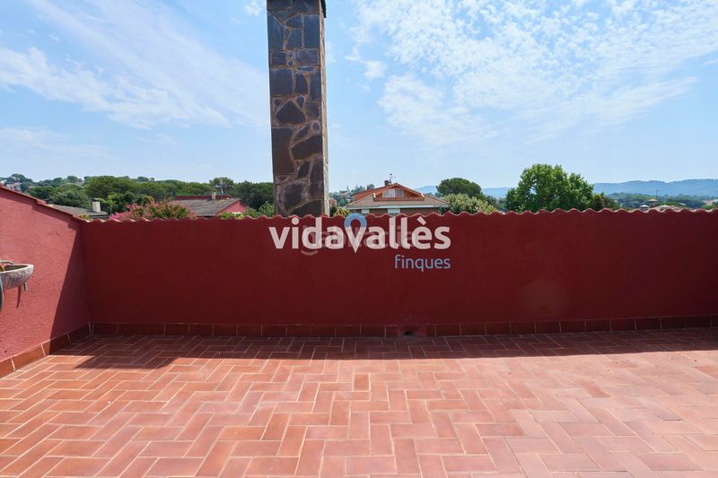 Foto f8157826-d40a-4de0-a212-b2c2380e5903. Casa amb xemeneia calefacció aparcament piscina a Sant Antoni de Vilamajor