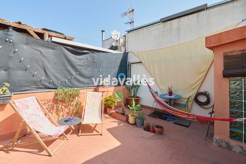 Foto 248943a6-6e09-4dd0-9f14-a2beb3de7571. Àtic amb calefacció a Gòtic Barcelona