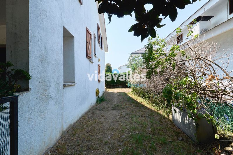 Foto 09ba60a5-e7a5-4159-9f9e-6e051ccb6998. Casa amb xemeneia calefacció aparcament a Cardedeu