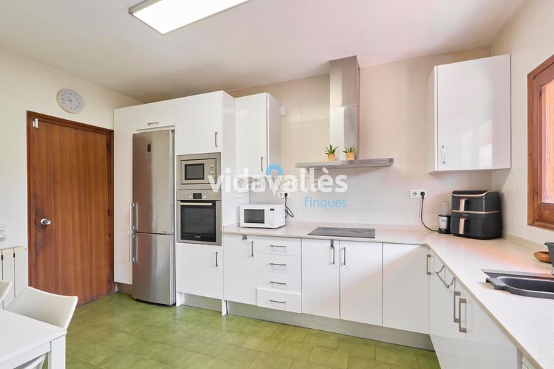 Foto 115f924d-3051-4d76-8b53-df1c6d762202. Casa amb xemeneia calefacció aparcament a Cardedeu