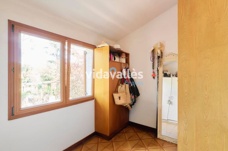 Foto 9728862d-b87a-40a6-a170-12742e76068a. Casa amb xemeneia calefacció aparcament a Cardedeu