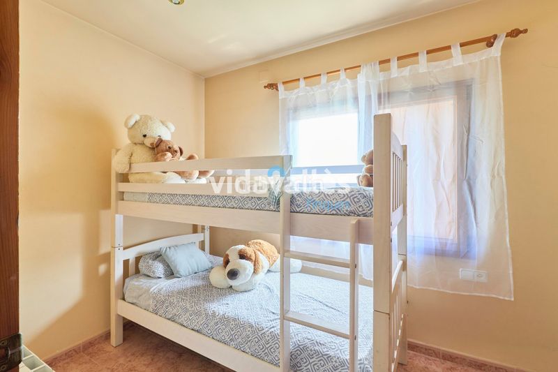 Foto b1da2ed5-90f1-40dd-b28d-e544c62a27f8. Casa amb xemeneia calefacció aparcament a Cardedeu