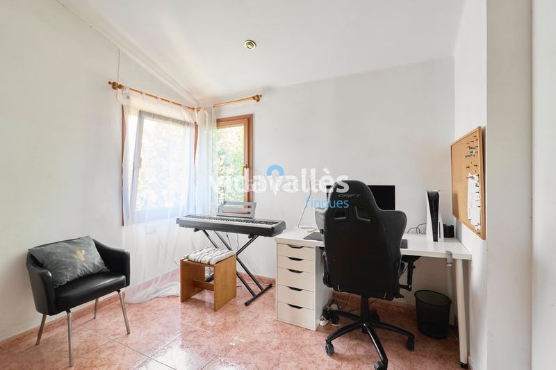 Foto b9a97b2e-5c8b-4538-8d87-2559e039de72. Casa amb xemeneia calefacció aparcament a Cardedeu