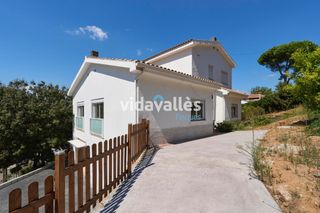 Casa  Carrer sant joan. Casa a la venta en llinars del vallès