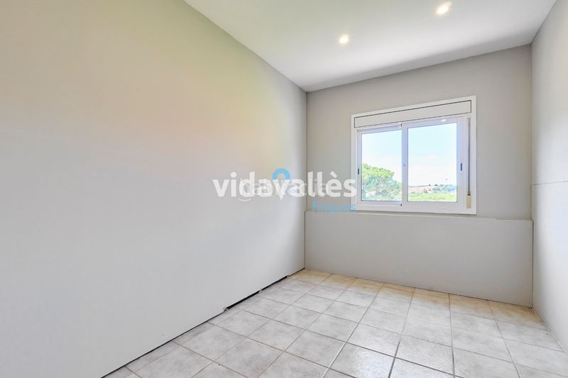 Foto 84678562-4720-402b-b5e4-341a1b5d35f8. Casa amb calefacció aparcament a Llinars del Vallès