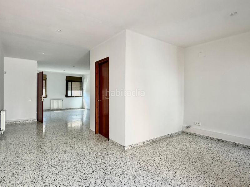 Foto 879b7b32-539b-424e-9440-a0300b4d6788. Location maison jumelée avec parking dans Cardedeu