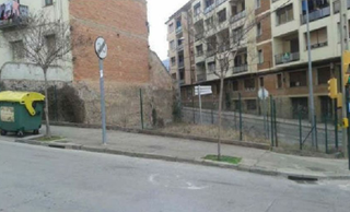 Terreny residencial a Avinguda doctor joaquim danés 10. Terreno urbano en venta olot