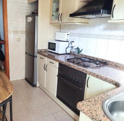 Piso en Plaza Elíptica - República Argentina. Gran piso reformado, amueblado y con ascensor.