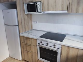Location Appartement à Oliva Pueblo. Piso reformado amueblado muy céntrico en oliva, 2 balcones, todo